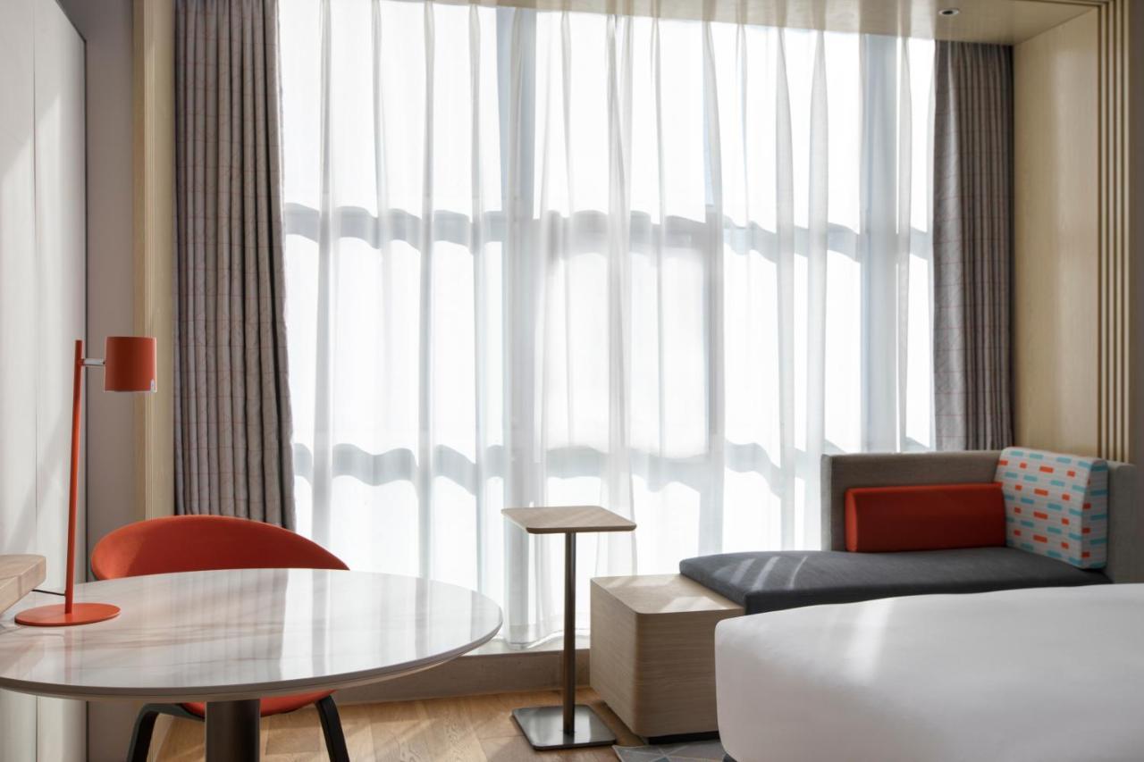 Holiday Inn Express Beijing Yizhuang Center By Ihg Bagian luar foto